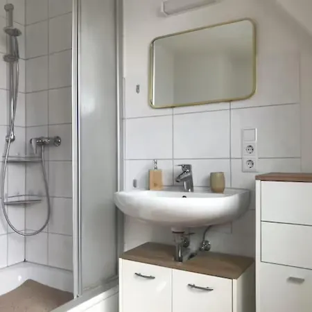 L Grey - Private On 3rd Floor L Равенсбург